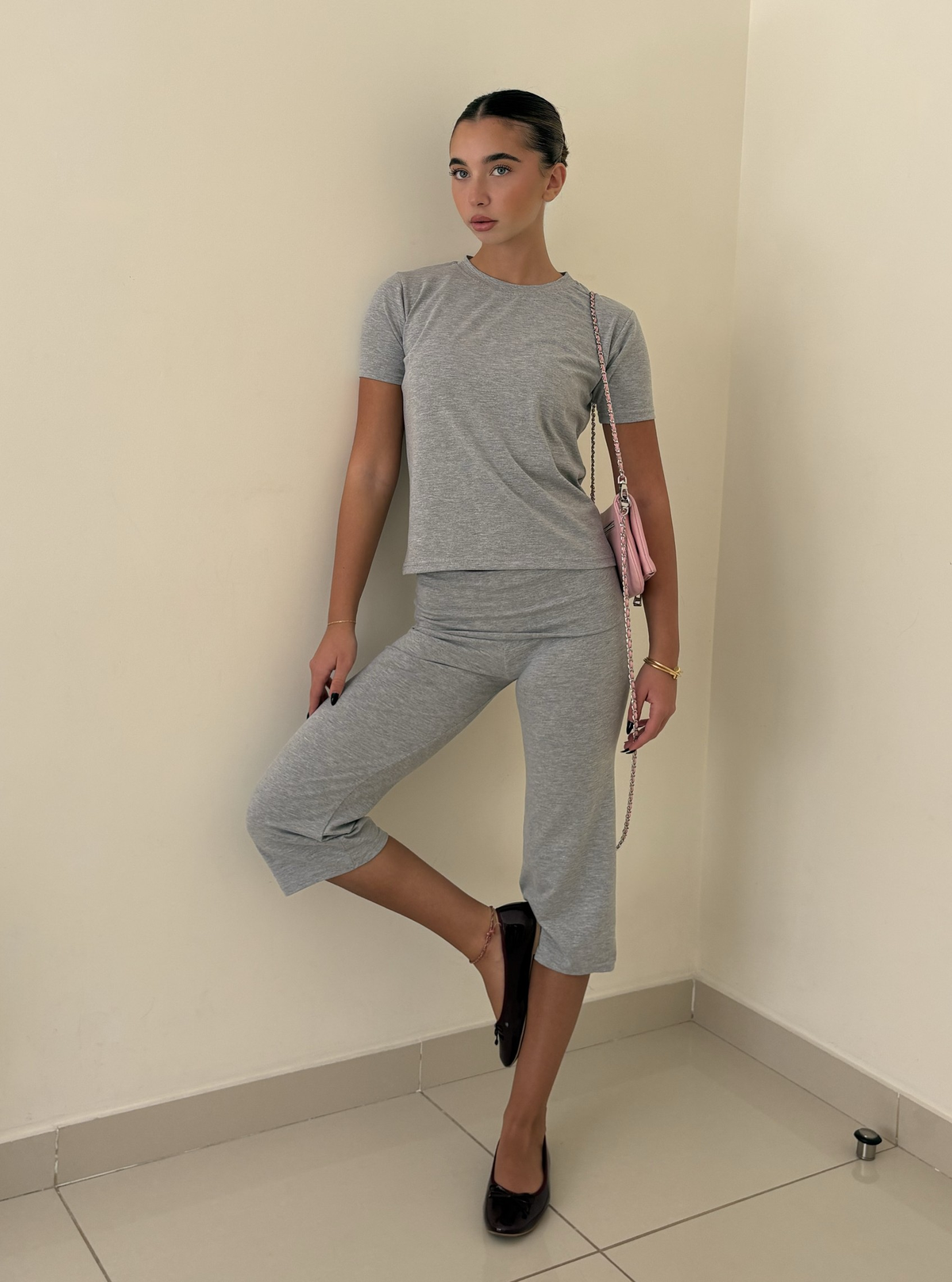 T-Shirt Pantacourt Set — Grey